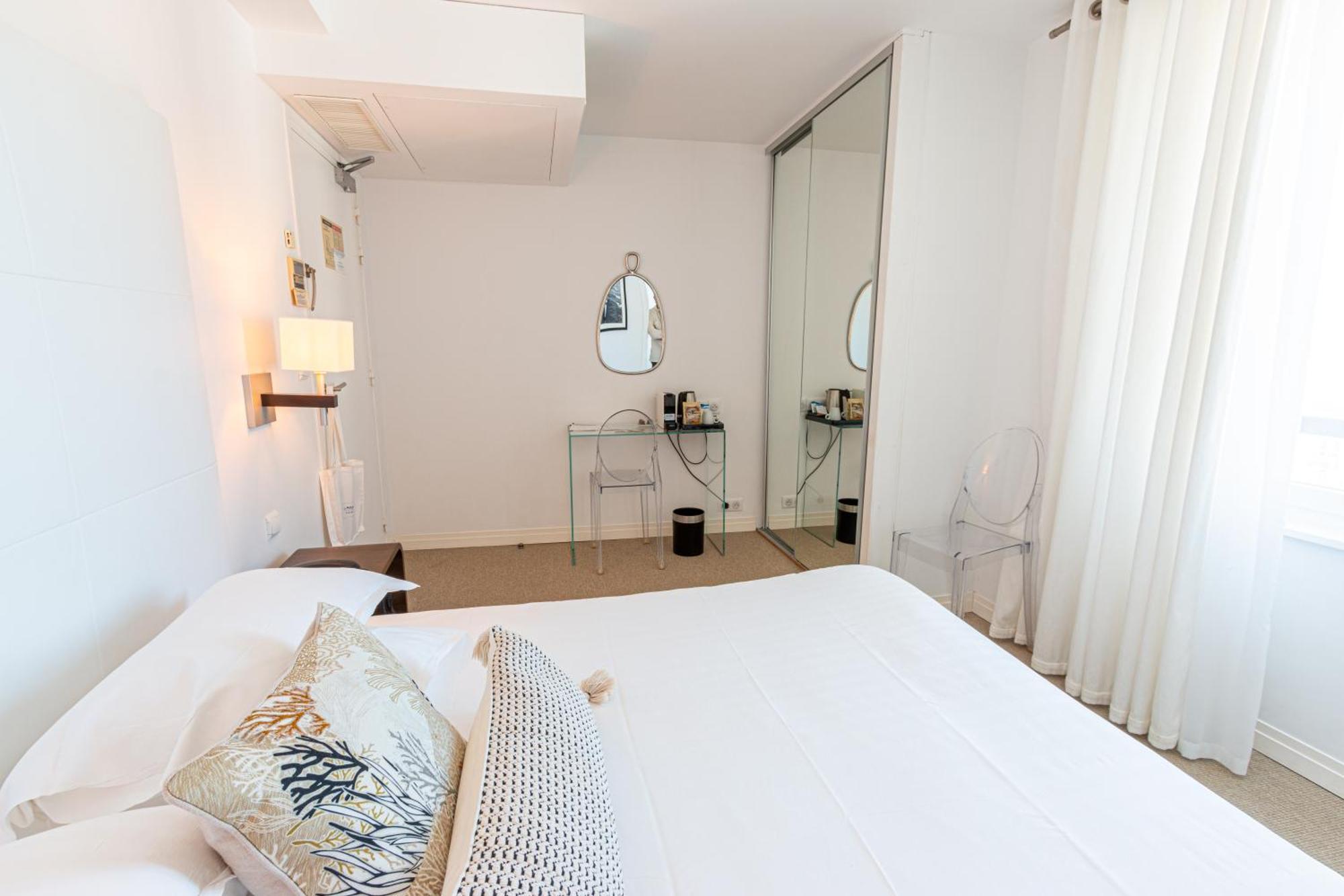 Hotel La Marine บาร์เนอวีย์-แกร์เตอเร ภายนอก รูปภาพ