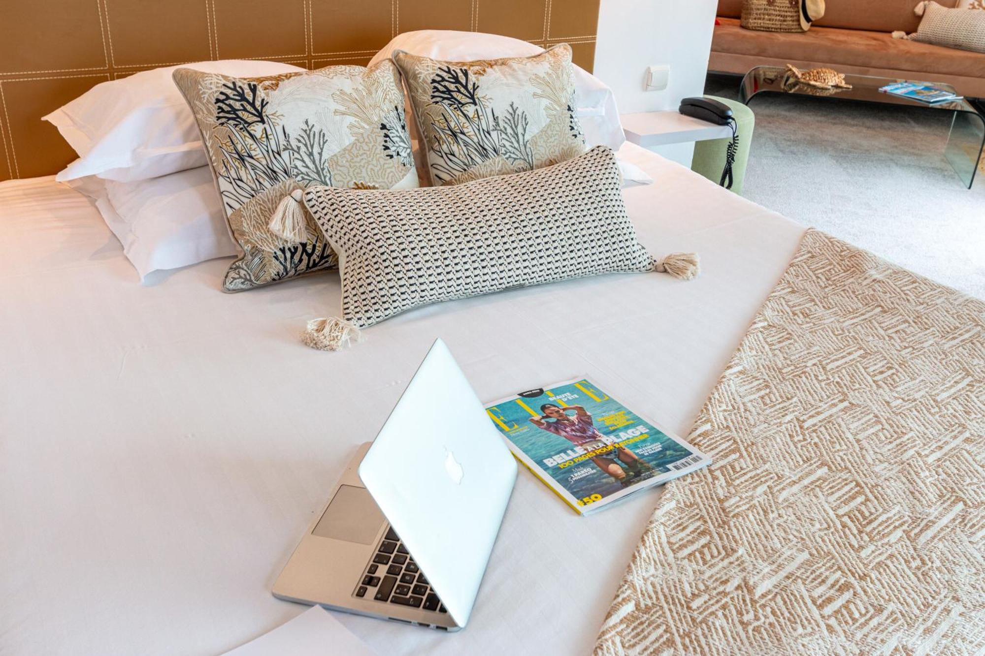 Hotel La Marine บาร์เนอวีย์-แกร์เตอเร ภายนอก รูปภาพ