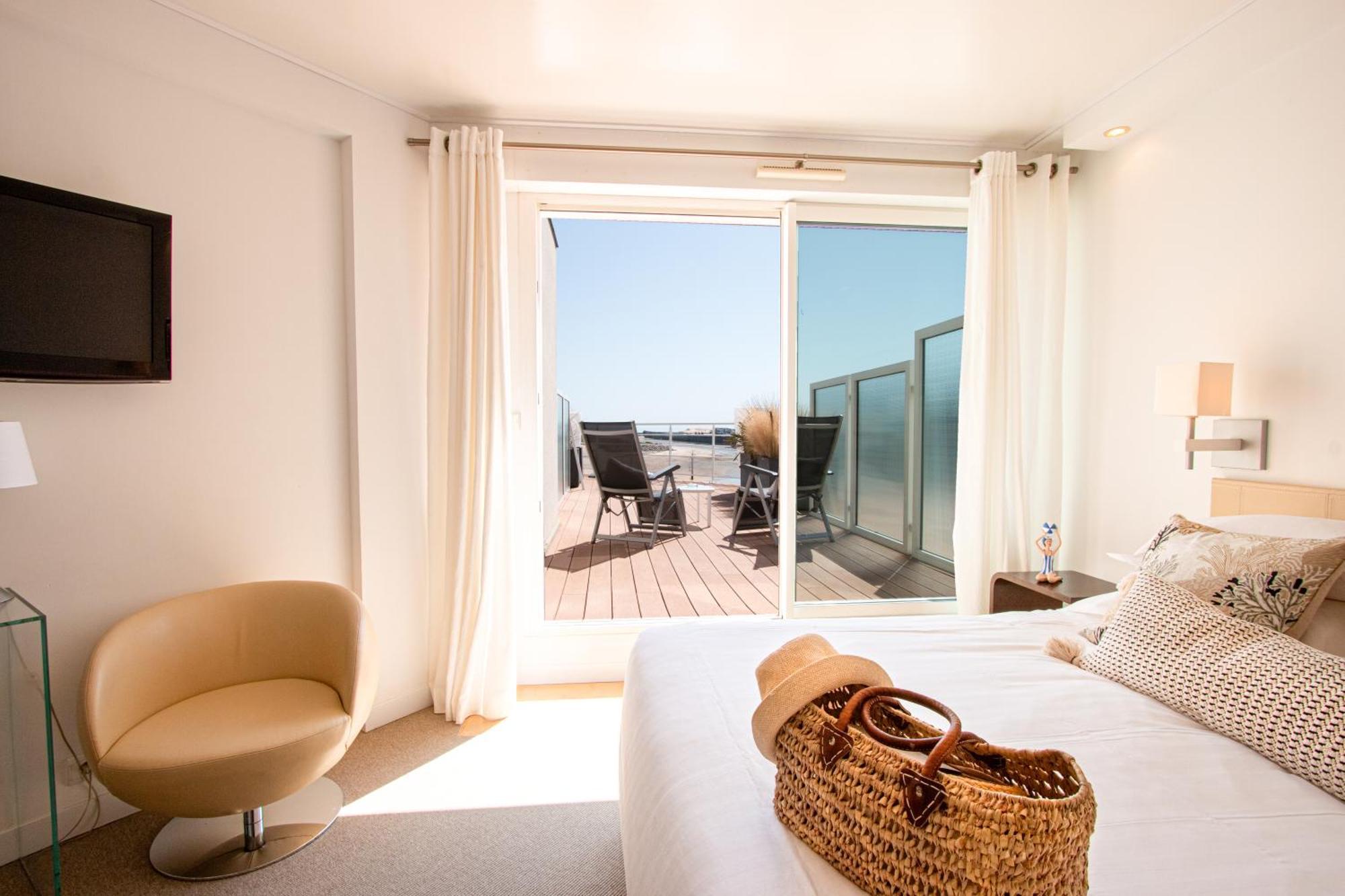 Hotel La Marine บาร์เนอวีย์-แกร์เตอเร ภายนอก รูปภาพ